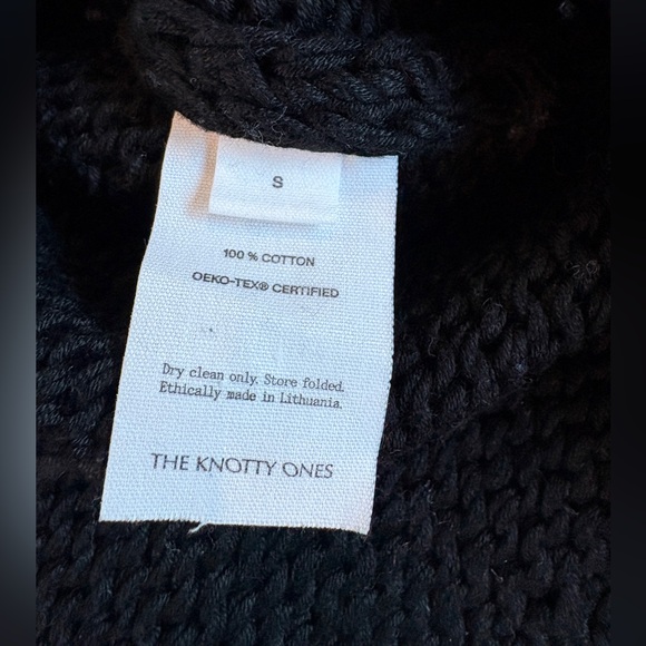 Classic Black Women's Sweater - Picture 4 of 5